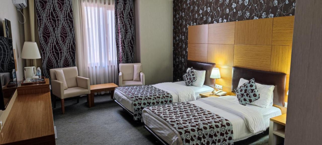 Grand Nur Plaza Hotel Aktau  Kültér fotó