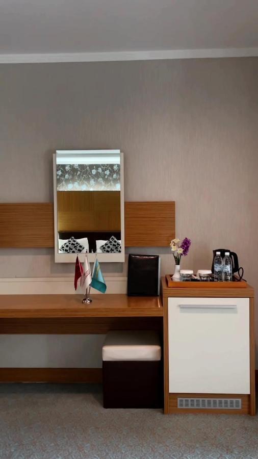 Grand Nur Plaza Hotel Aktau  Kültér fotó