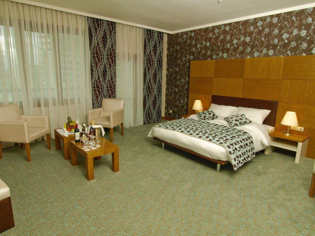 Grand Nur Plaza Hotel Aktau  Kültér fotó