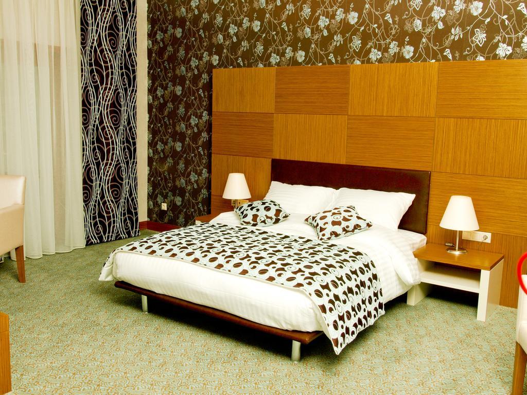 Grand Nur Plaza Hotel Aktau  Kültér fotó