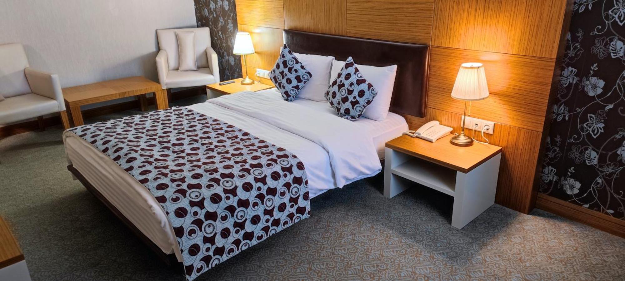 Grand Nur Plaza Hotel Aktau  Kültér fotó