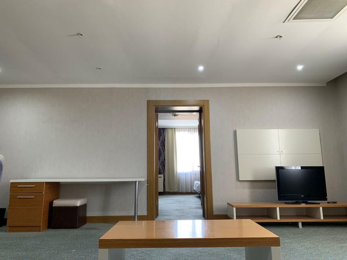 Grand Nur Plaza Hotel Aktau  Kültér fotó