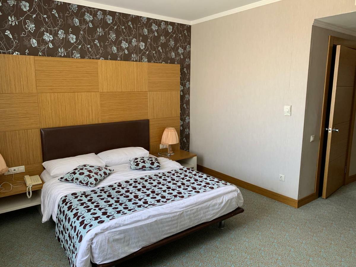 Grand Nur Plaza Hotel Aktau  Kültér fotó